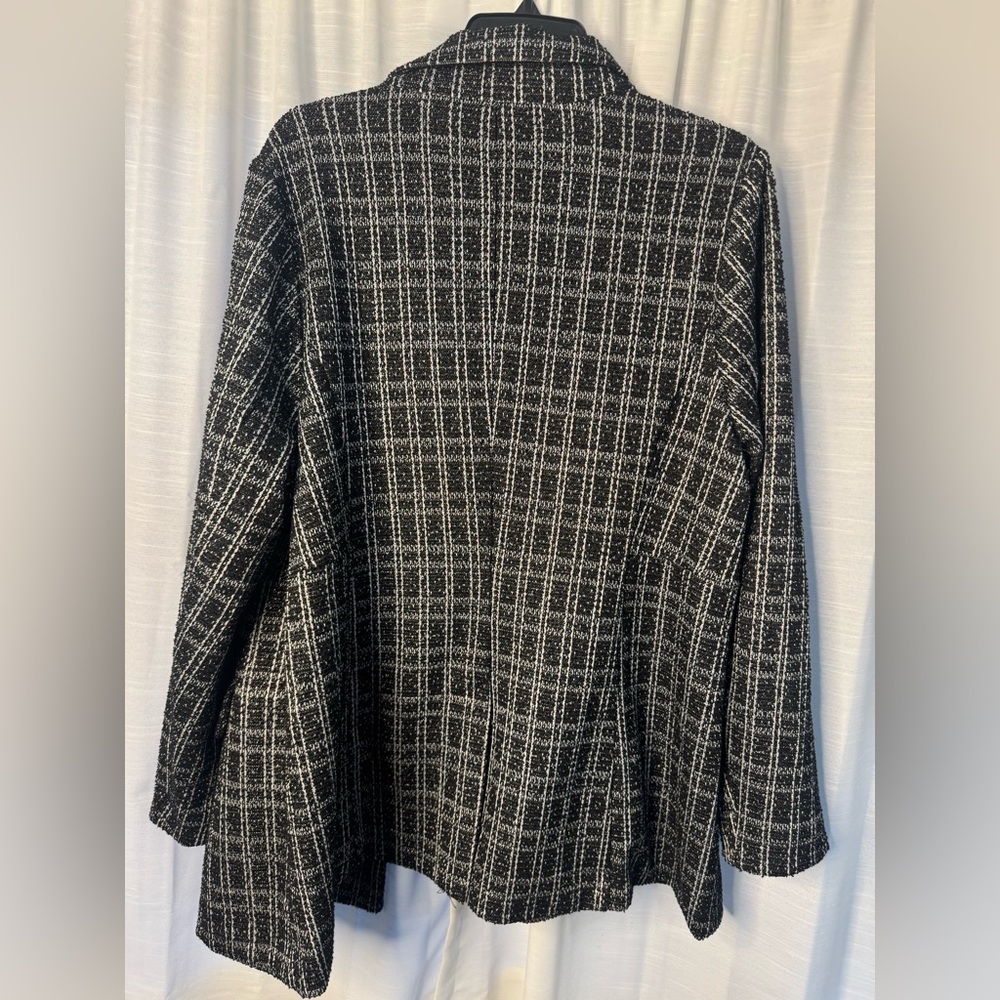 Torrid women’s Black and‎ White Plaid Blazer/zise 1 - NEW - Picture 13 of 14